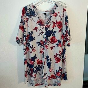 Torrid top size 4